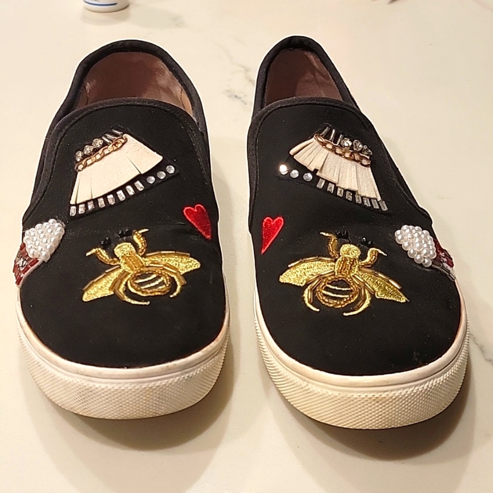 Betsy Johnson beaded & embroidered black suede slide in shoes. Size 8M